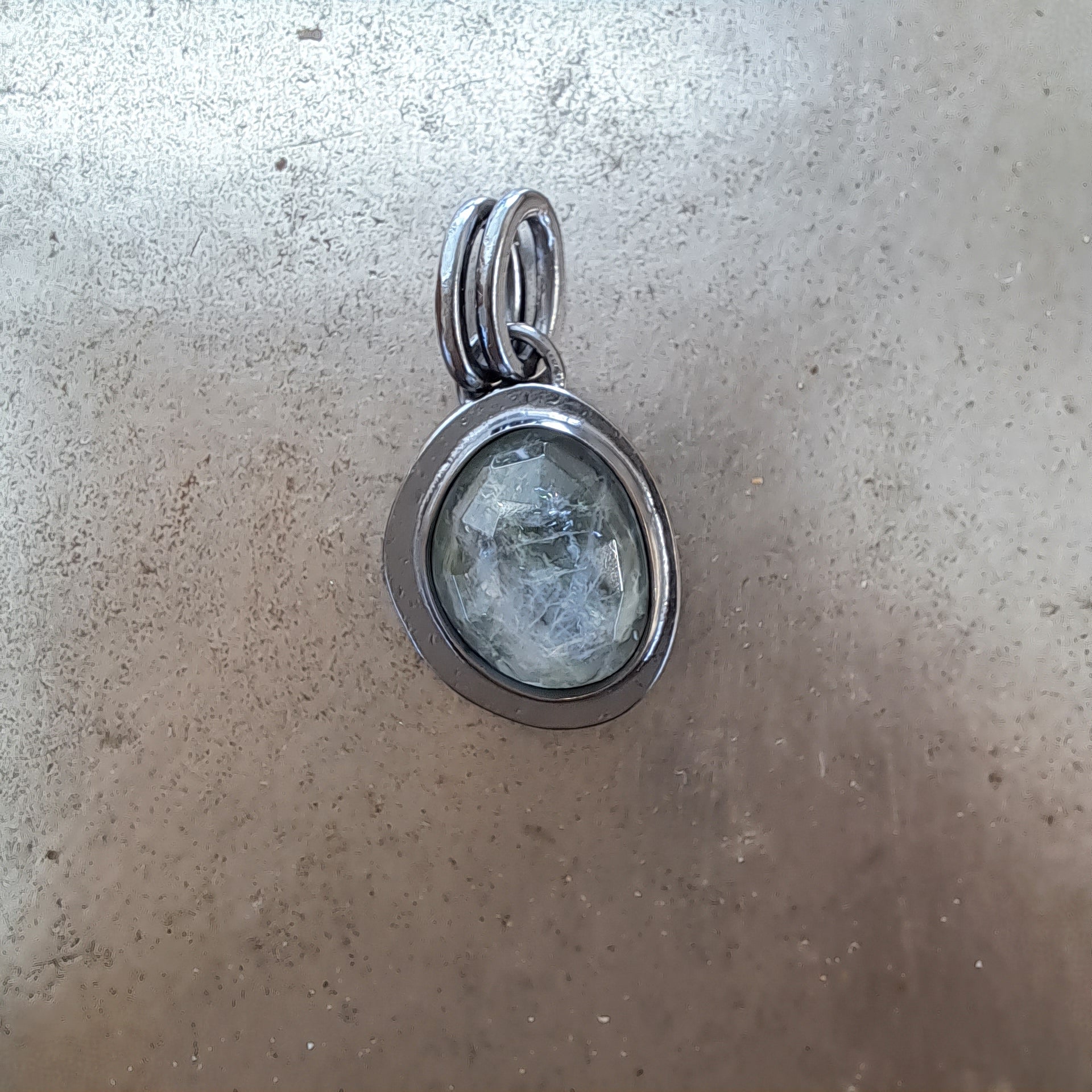 3.00ct ゾイサイトネックレス（バイカラー）