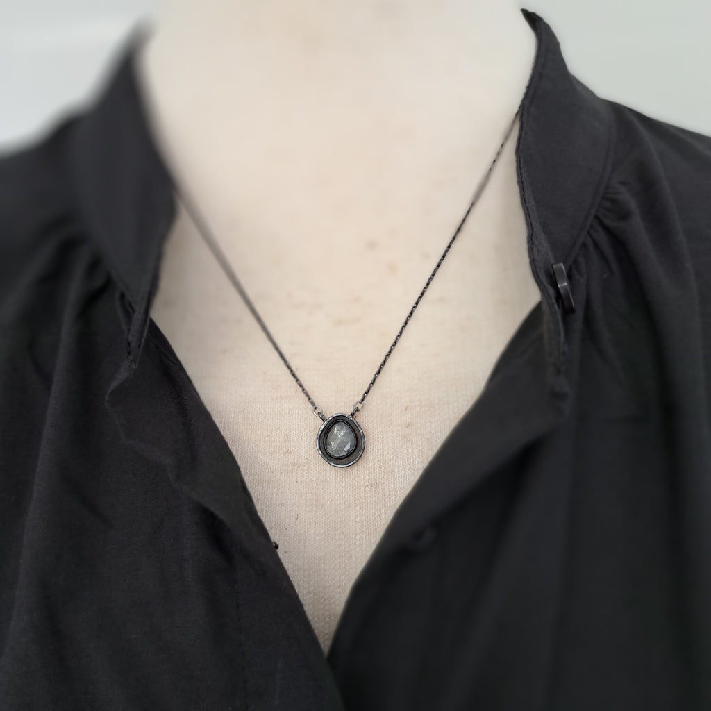 1.43ct ゾイサイトネックレス（バイカラー）