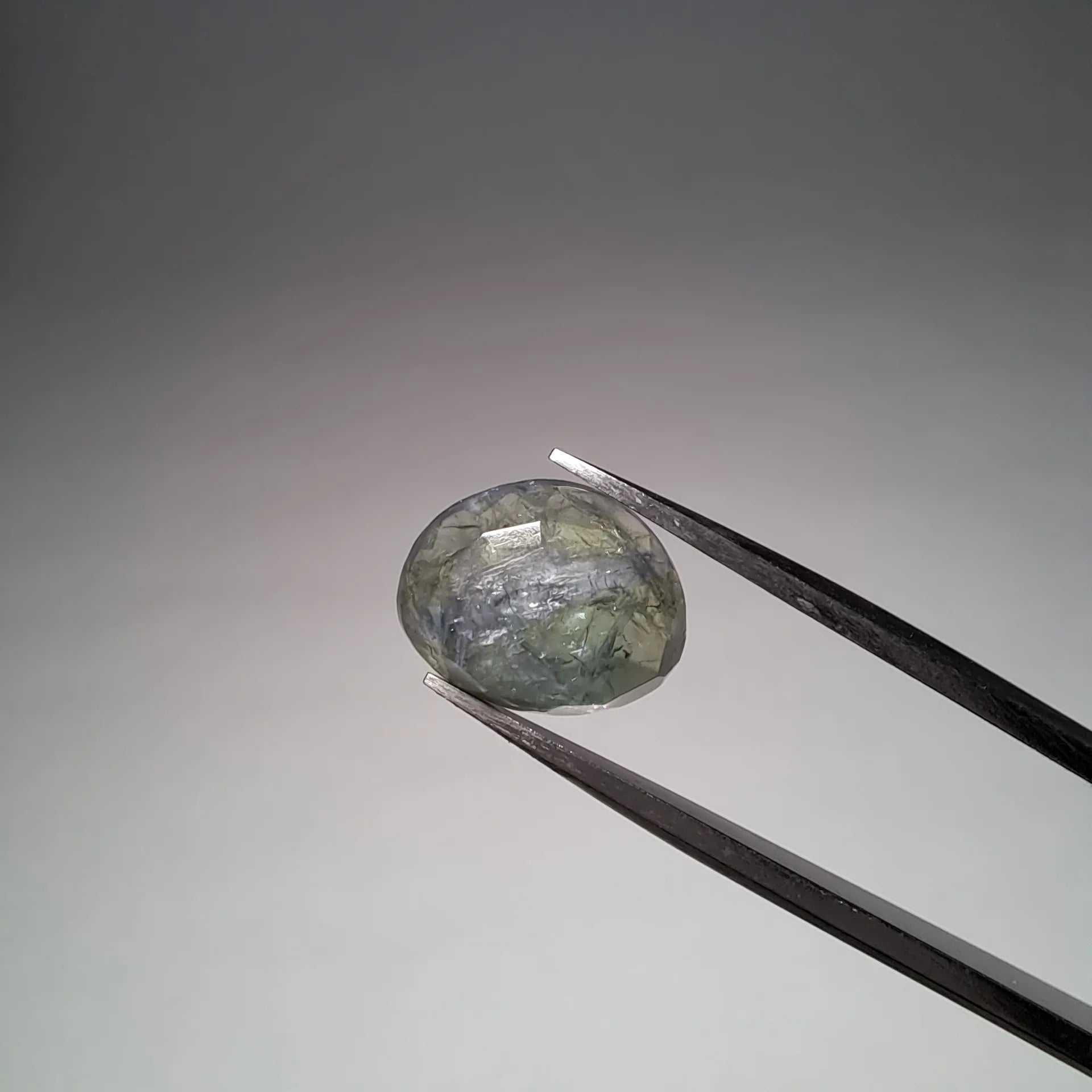 3.00ct ゾイサイトネックレス（バイカラー）