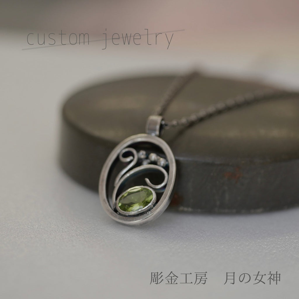 ペリドットペンダント