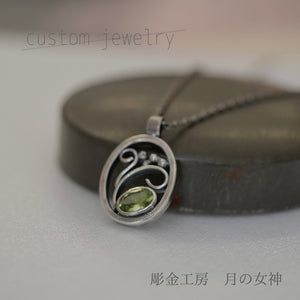 ペリドットペンダント