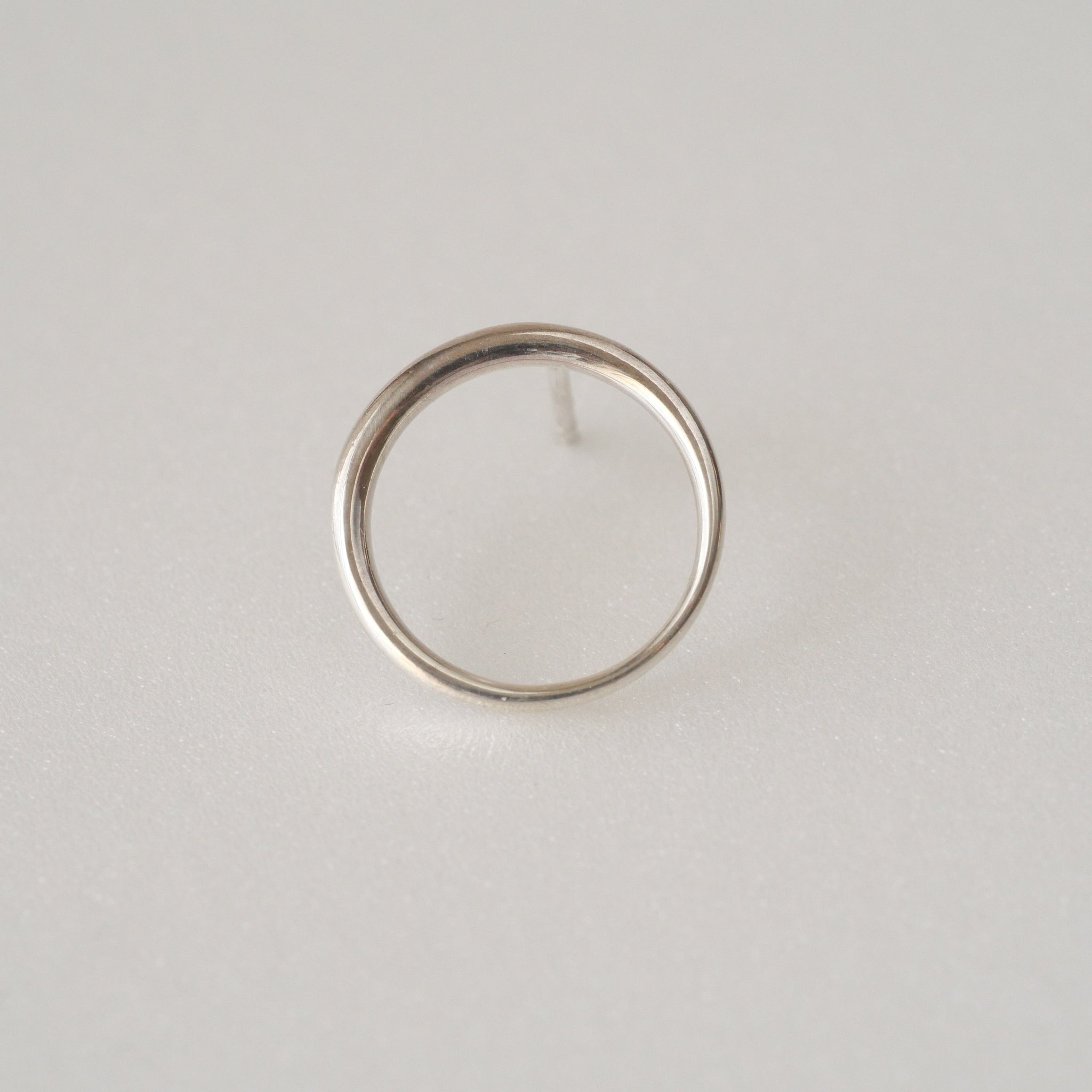 moon ピアス