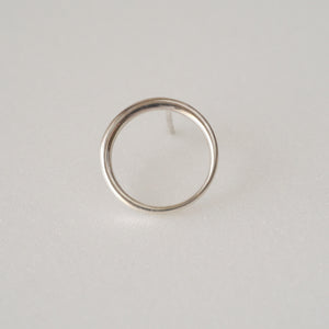 moon ピアス