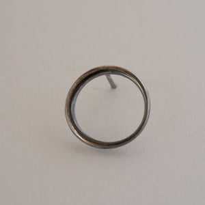 moon ピアス [いぶし]