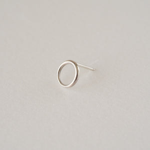 moon ピアス