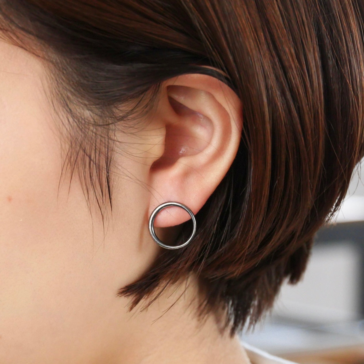 moon ピアス [いぶし]