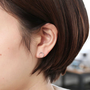 moon ピアス
